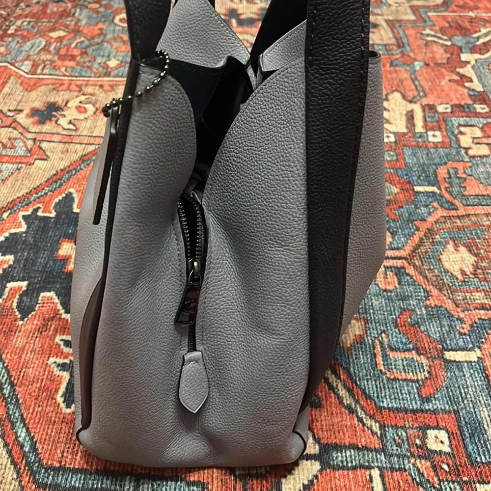 Coach Hadley Hobo 21